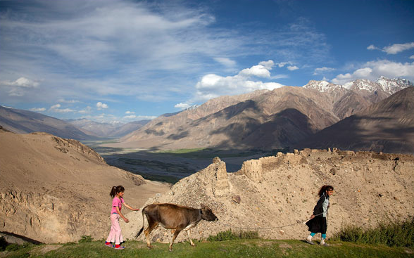 Pamir Mountains in Tajikistan Pamir Mountains in Tajikistan