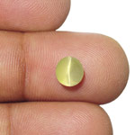 2.02-Carat VVS-Clarity Light Yellow Ceylon Chrysoberyl Cat's Eye