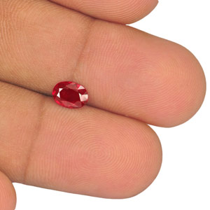 0.76-Carat Oval-Cut Deep Pigeon Blood Red Unheated Ruby - Click Image to Close