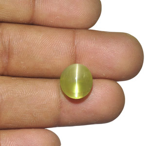 10.02-Carat Indian Chrysoberyl Cat's Eye with Strong Chatoyance - Click Image to Close