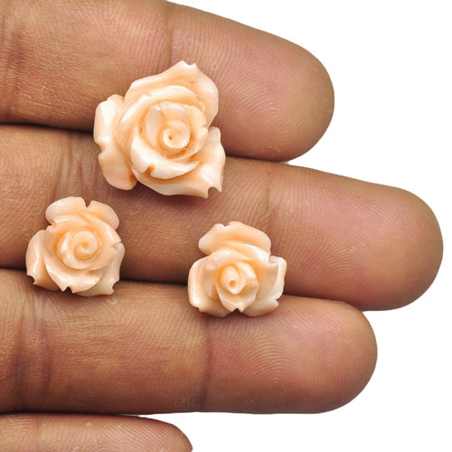 25.19-Carat 3-Pc Set of Rose Carvings (Carved from Coral) - Click Image to Close