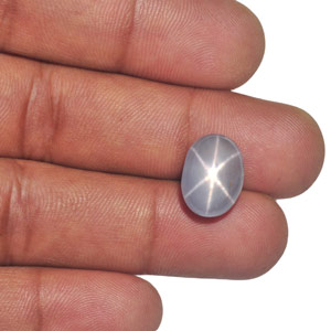 14.70-Carat Bluish White Star Sapphire from Ceylon (Sharp Star) - Click Image to Close