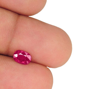 0.99-Carat Unheated Oval-Cut Rich Pinkish Red Mozambique Ruby - Click Image to Close