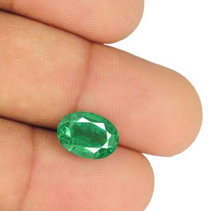 3.47-Carat Oval-Cut Lustrous Intense Green Emerald from Zambia - Click Image to Close