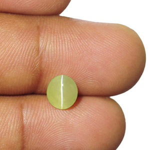 1.83-Carat Soft Greenish Yellow Ceylonese Chrysoberyl Cat's Eye - Click Image to Close