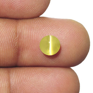 1.88-Carat Golden Yellow Chrysoberyl Cat's Eye from Sri Lanka - Click Image to Close