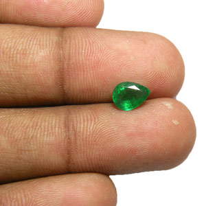 0.70-Carat Velvet Green Pear-Shaped Zambian Emerald - Click Image to Close