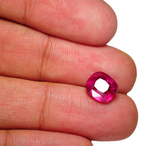 3.69-Carat Splendid Intense Pinkish Red Unheated Mozambique Ruby - Click Image to Close