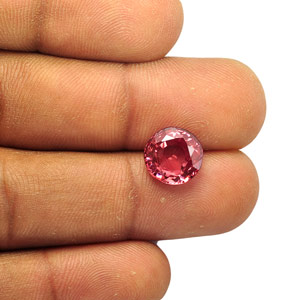 3.94-Carat Natural & Untreated Reddish Pink Spinel from Ceylon - Click Image to Close