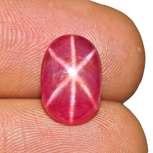 5.63-Carat Unheated Vietnamese Star Ruby with Sharp 6-Ray Star - Click Image to Close