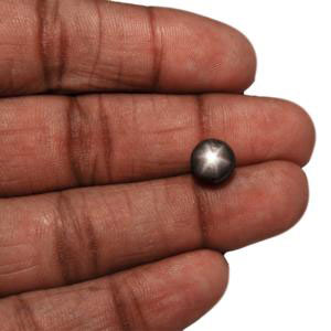 4.10-Carat Greyish Black Star Sapphire - Click Image to Close