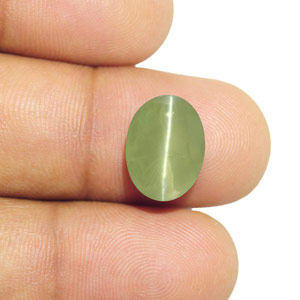 8.41-Carat Indian Chrysoberyl Cat's Eye with Strong Chatoyance - Click Image to Close
